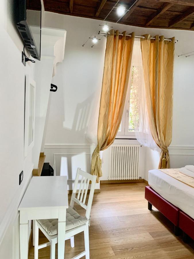 Domus Ester Rome Luaran gambar