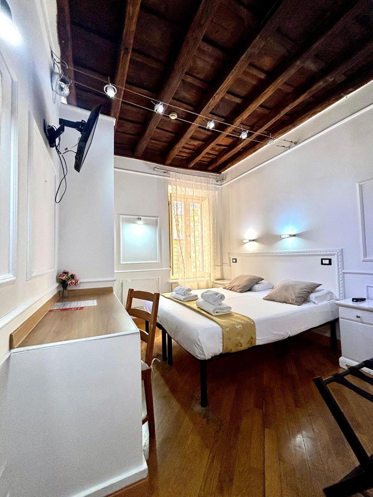 Domus Ester Rome Luaran gambar