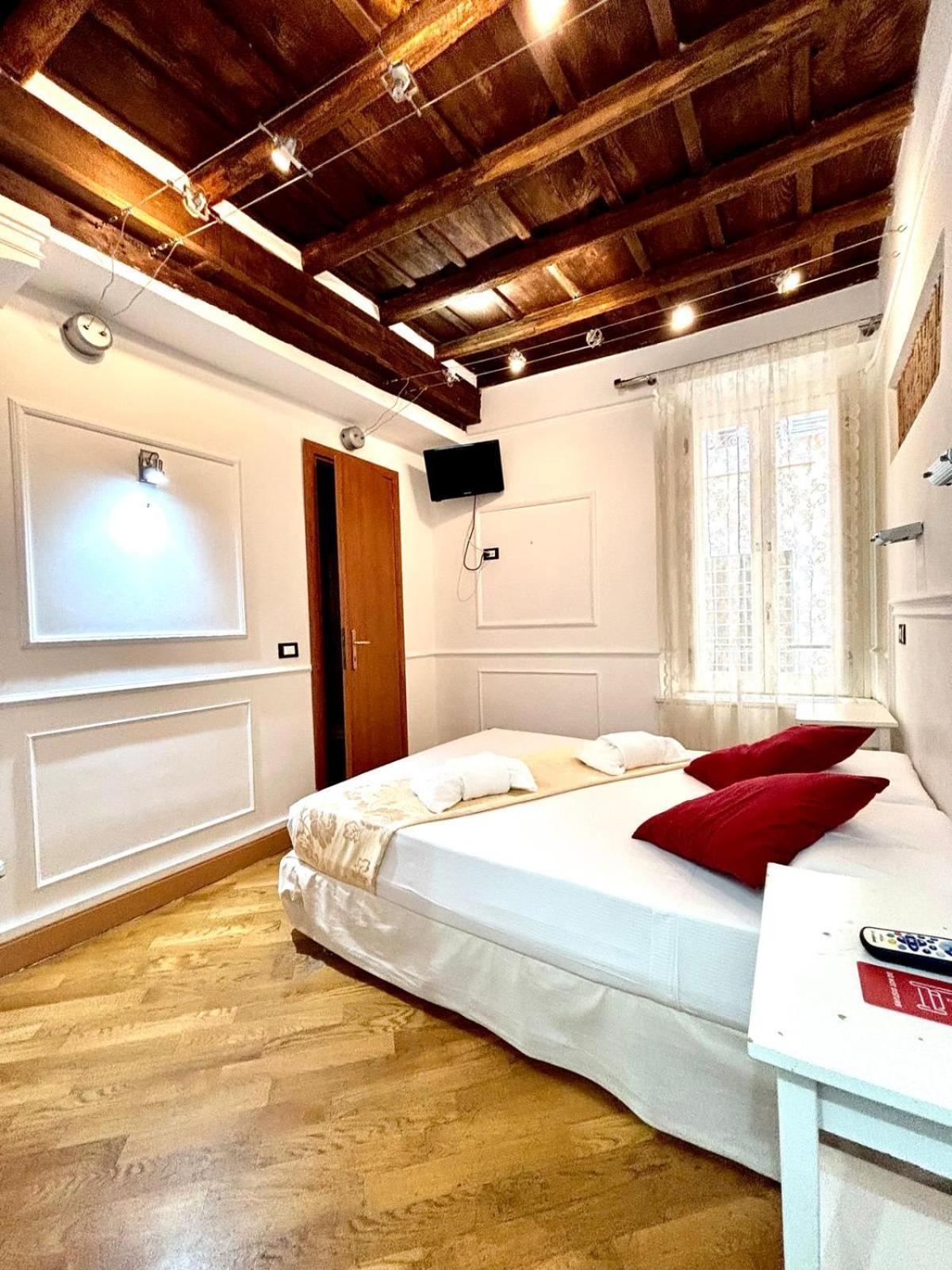 Domus Ester Rome Luaran gambar